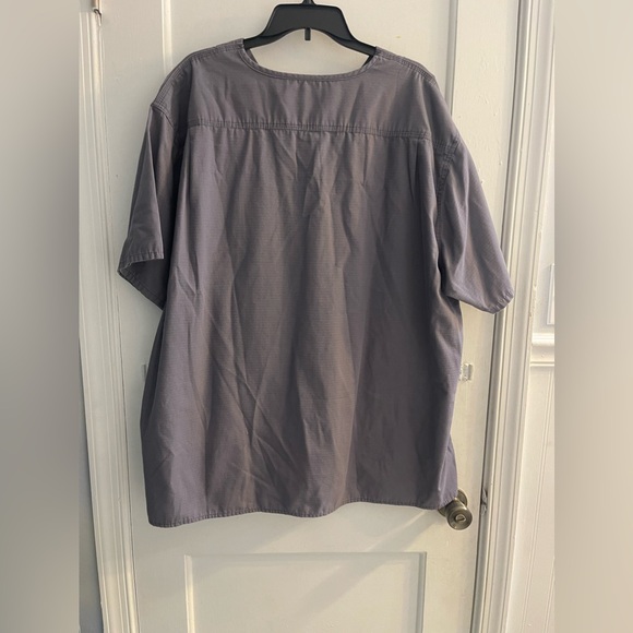 Carhartt C15208 - Men's Classic Fit Ripstop 4-Pocket V-Neck Scrub Top Size 2X - Picture 5 of 5